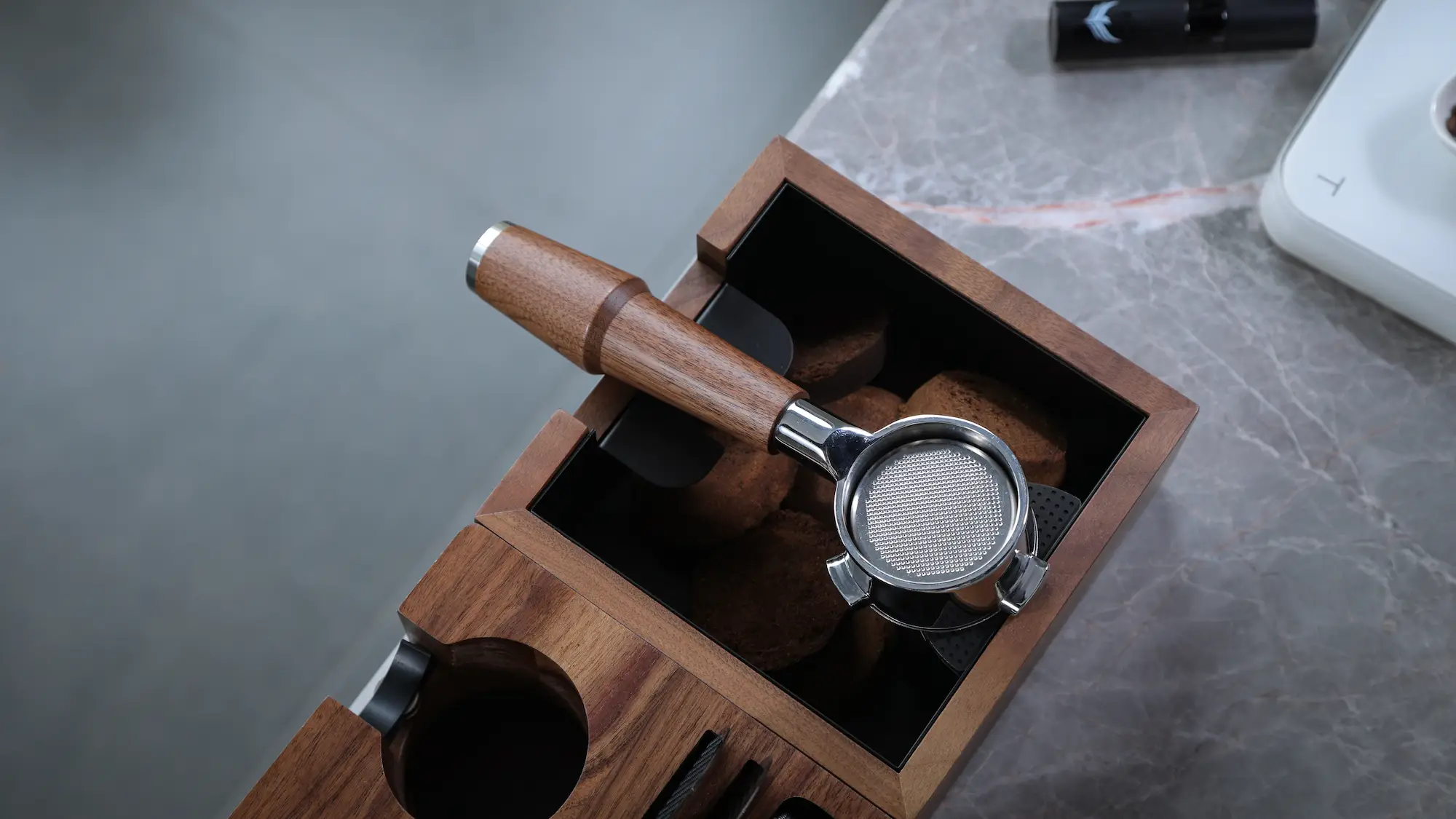 KNODOS 54mm Bottomless Portafilter for Breville with Walnut Handle, Includes 18–21g Basket - 3