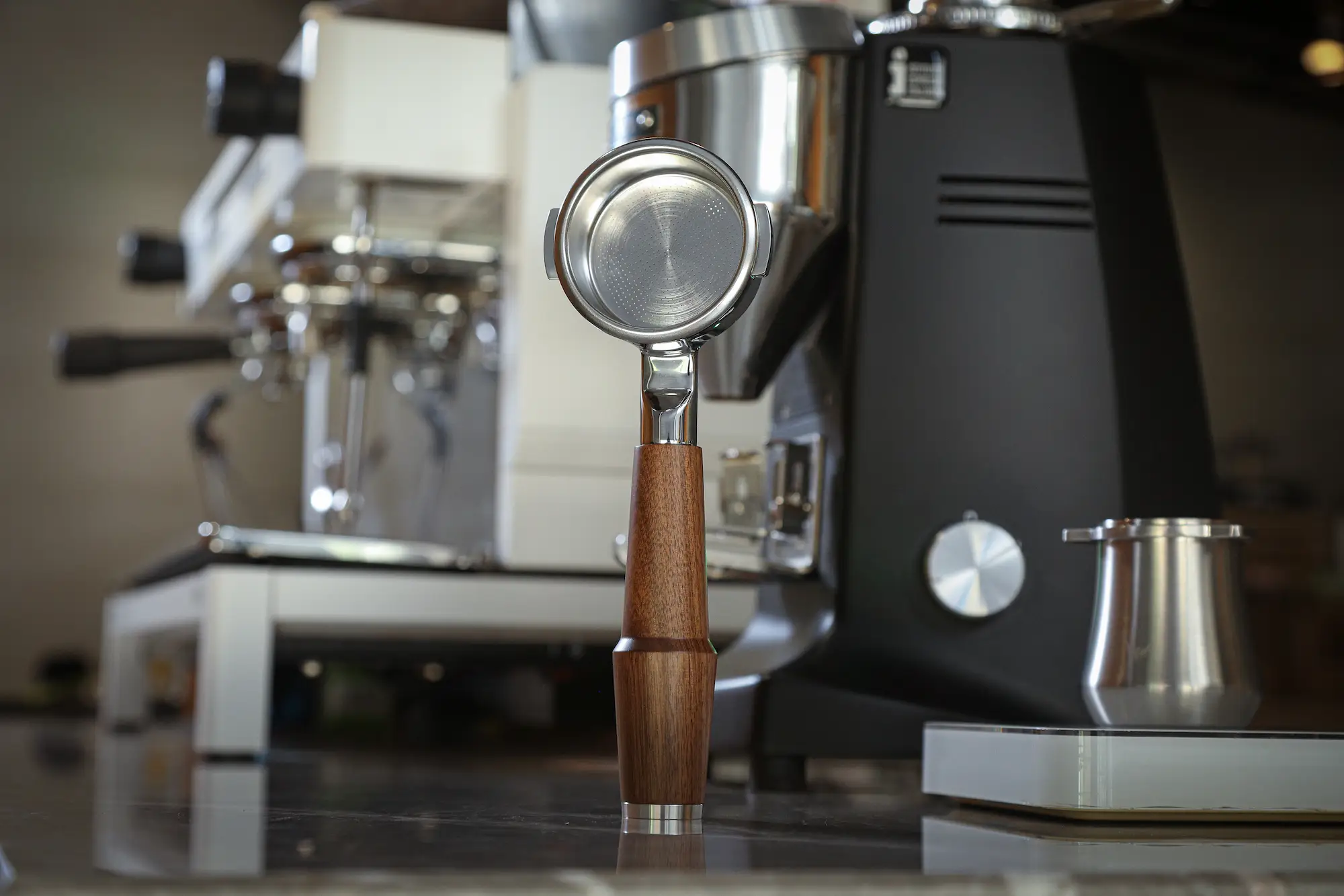KNODOS 58mm Walnut Bottomless Portafilter for Breville Dual Boiler & Oracle — 2-Ear, 18–21g Basket - 3