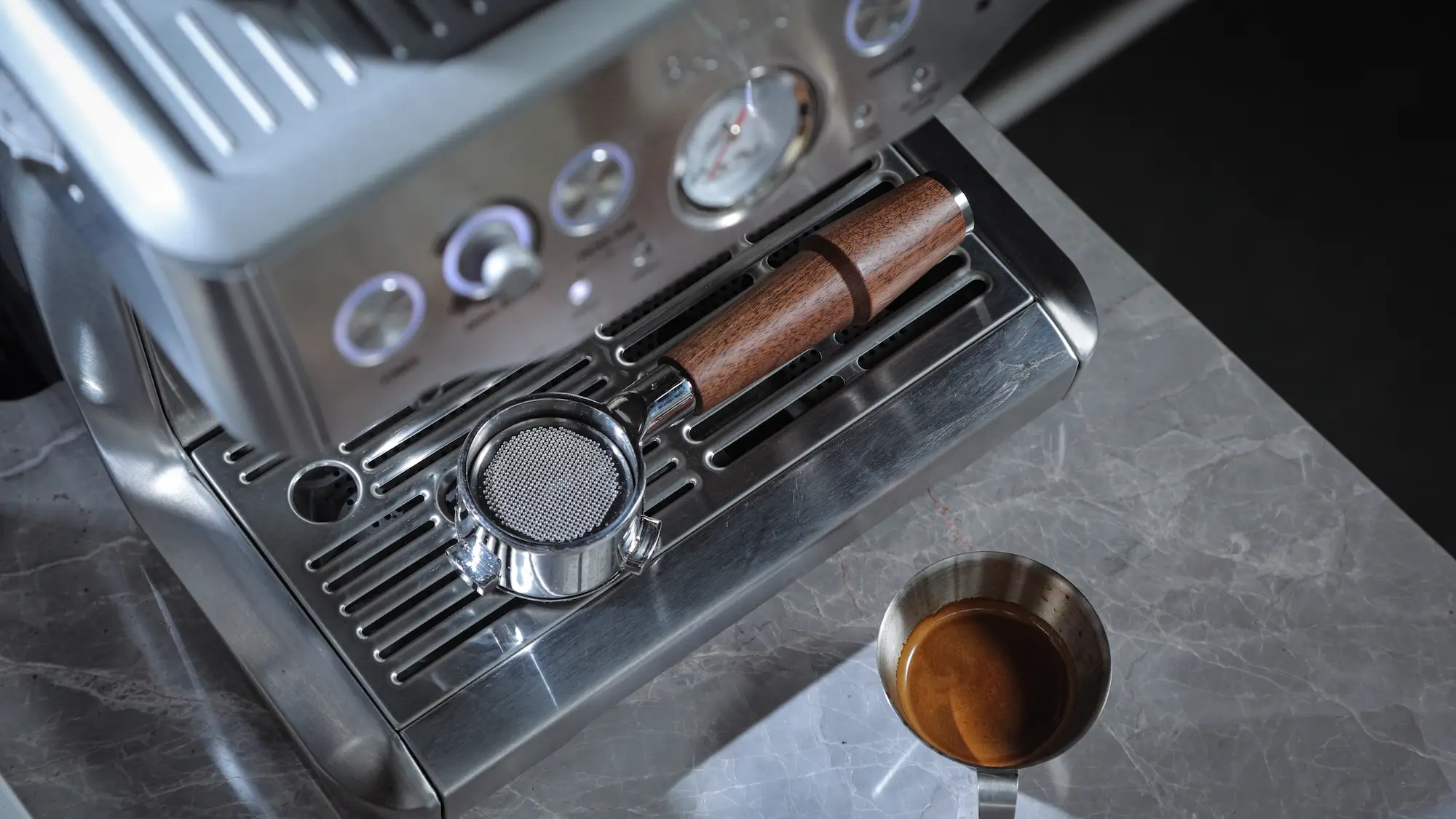 KNODOS 54mm Bottomless Portafilter for Breville with Walnut Handle, Includes 18–21g Basket - 2