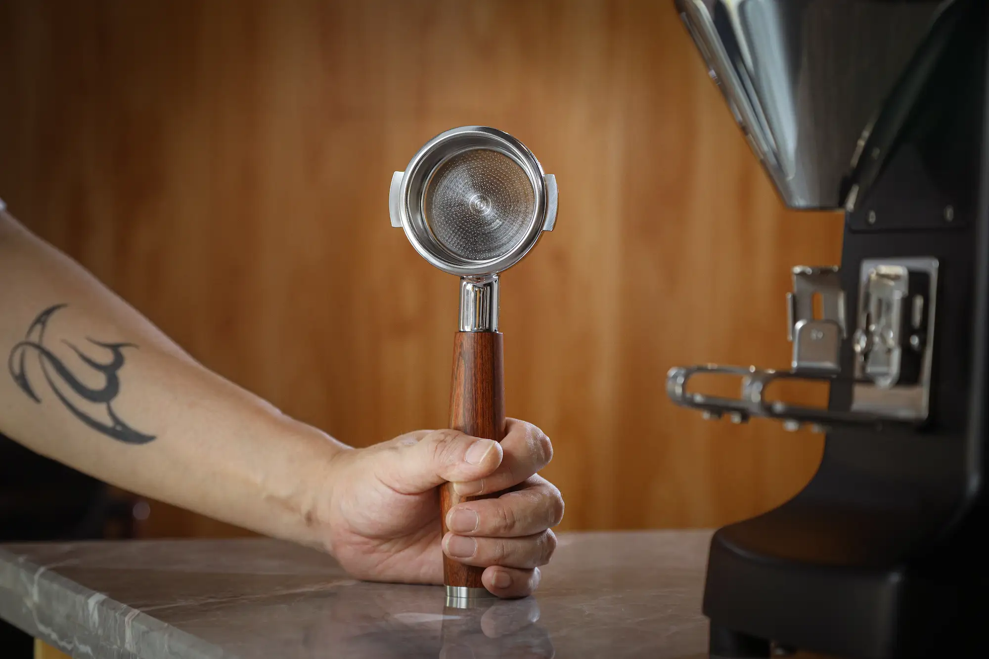 KNODOS 58mm Rosewood Bottomless Portafilter for E61 — Rocket, ECM, Profitec, Lelit, Flair 58 - 3
