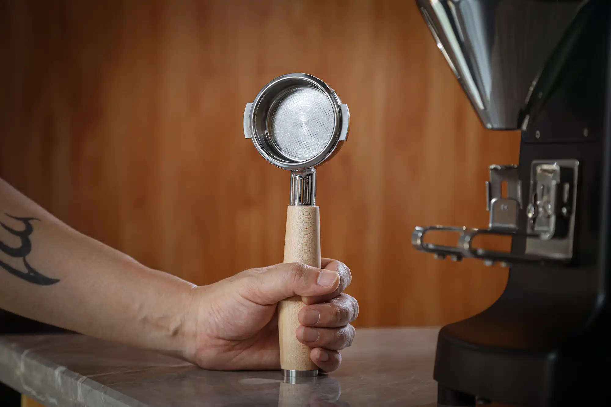 KNODOS 58mm Maple Bottomless Portafilter for E61 — Rocket, ECM, Profitec, Lelit, Flair 58 - 2