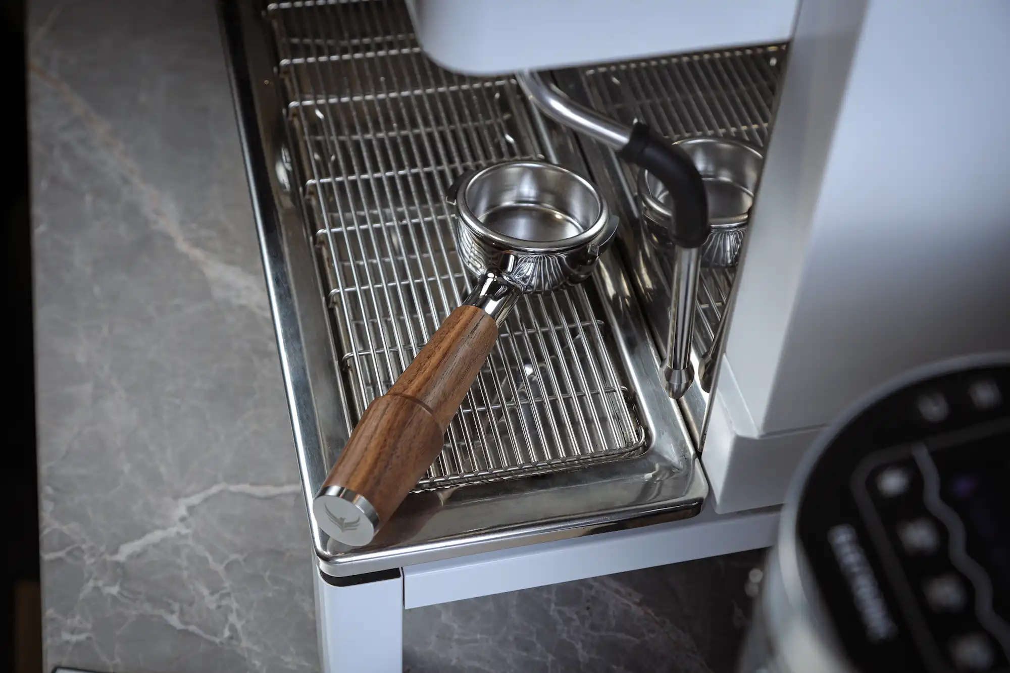 KNODOS 58mm Walnut Bottomless Portafilter for E61 — Rocket, ECM, Profitec, Lelit, Flair 58 - 4
