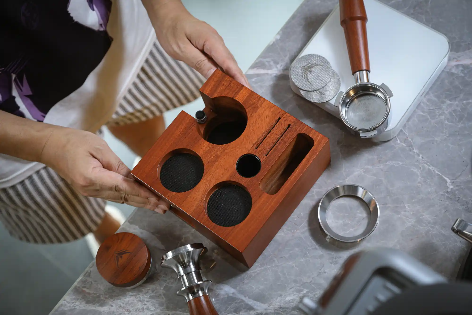 KNODOS 54mm Espresso Accessories Organizer & Tamping Station V3 for Breville — Rosewood, 8 Slots - 2