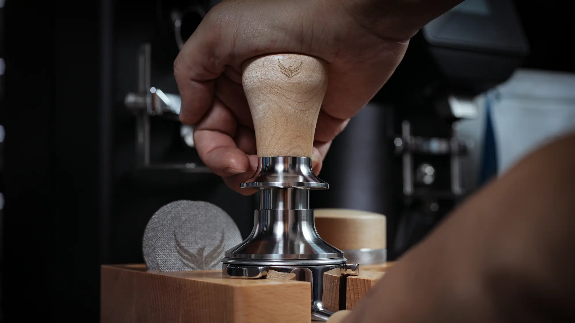 58.5mm Coffee Tamper Fits 58mm Portafilters Calibrated and Double Spring Loaded Design Maple Handle - 2