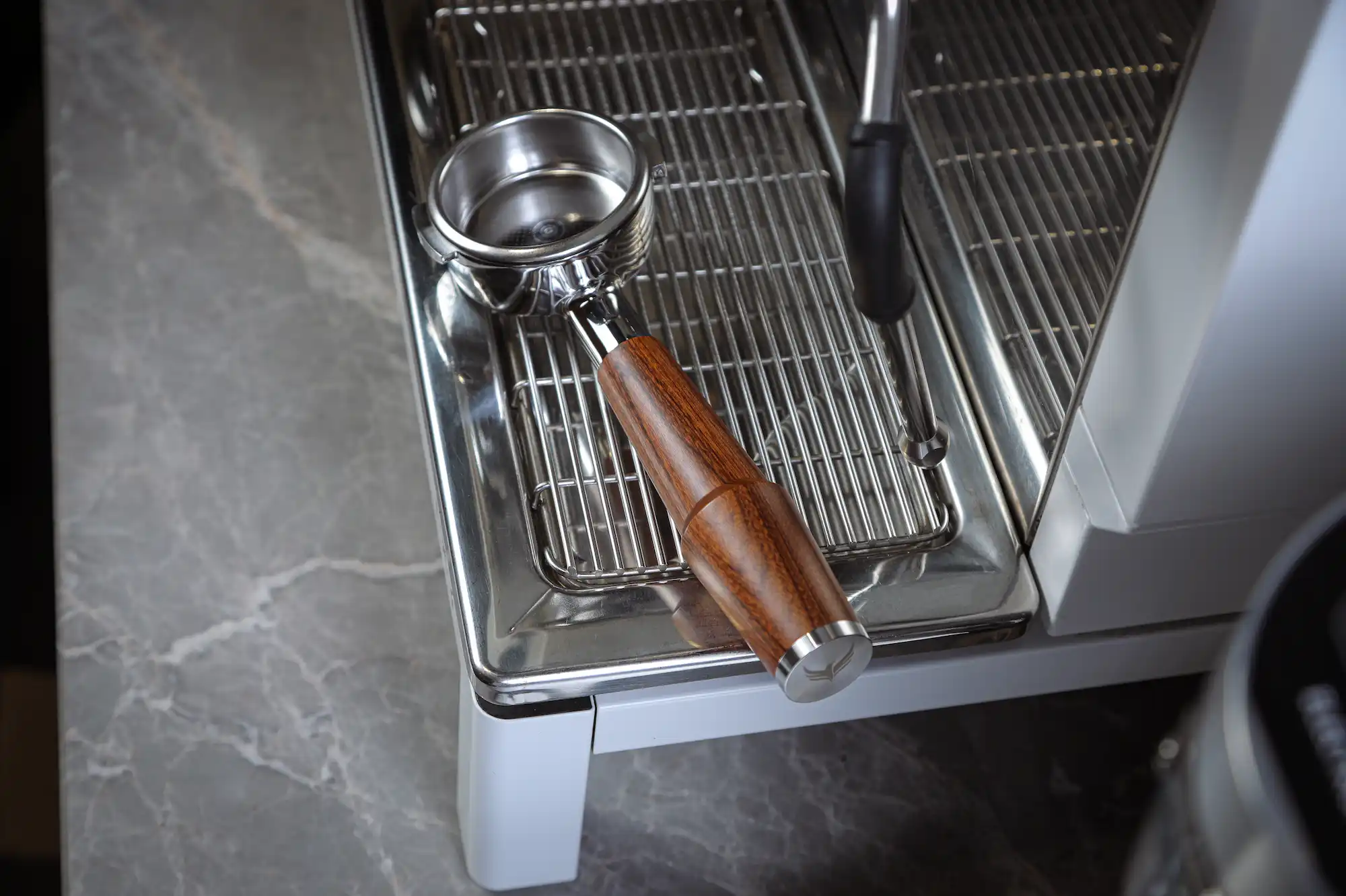 KNODOS 58mm Rosewood Bottomless Portafilter for E61 — Rocket, ECM, Profitec, Lelit, Flair 58 - 5