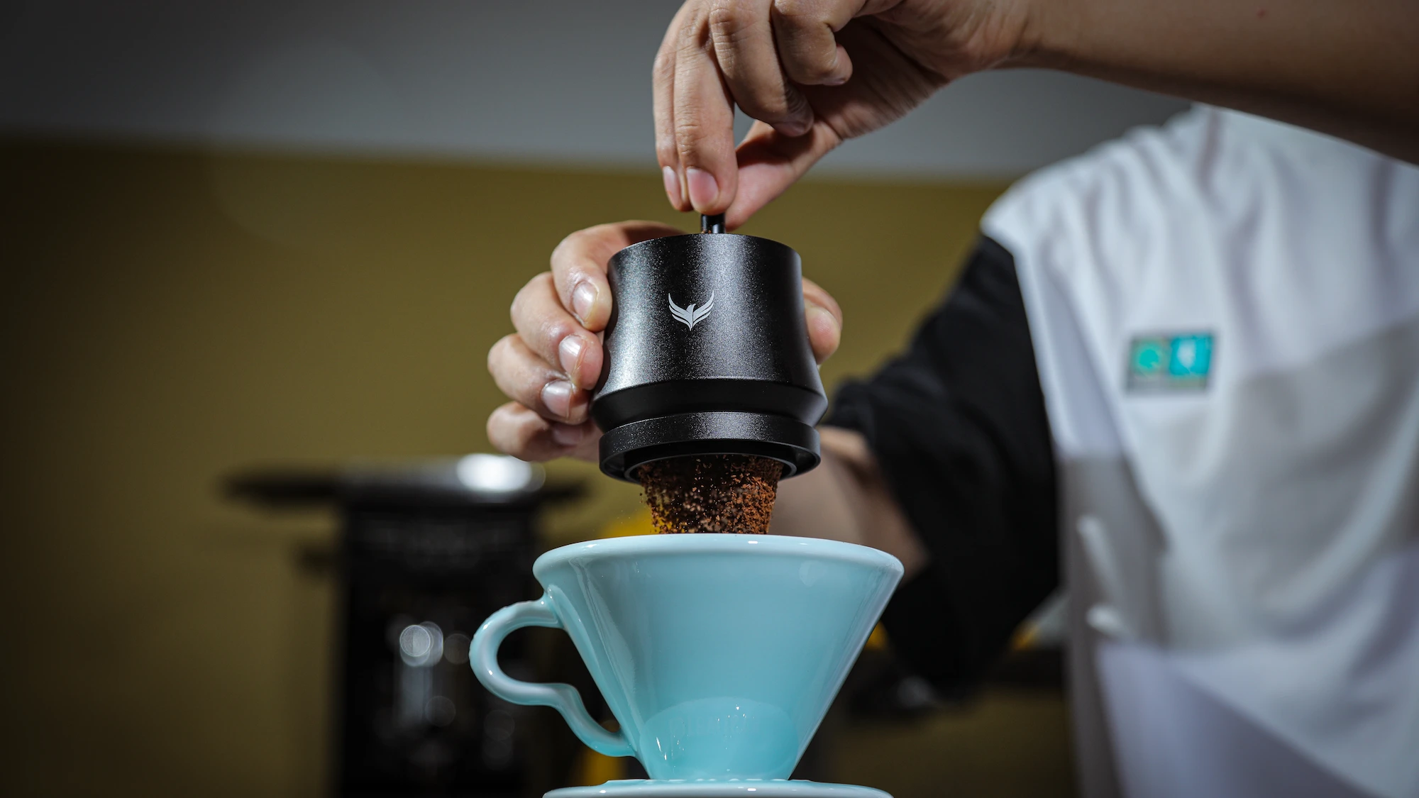 What Is a Blind Espresso Shaker and Do You Need One? (2026 Guide)